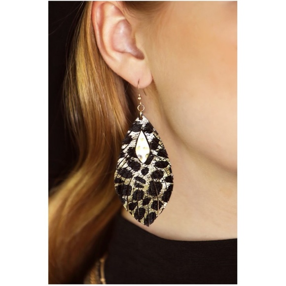 New! Metallic Leopard Print Earrings - Picture 5 of 6